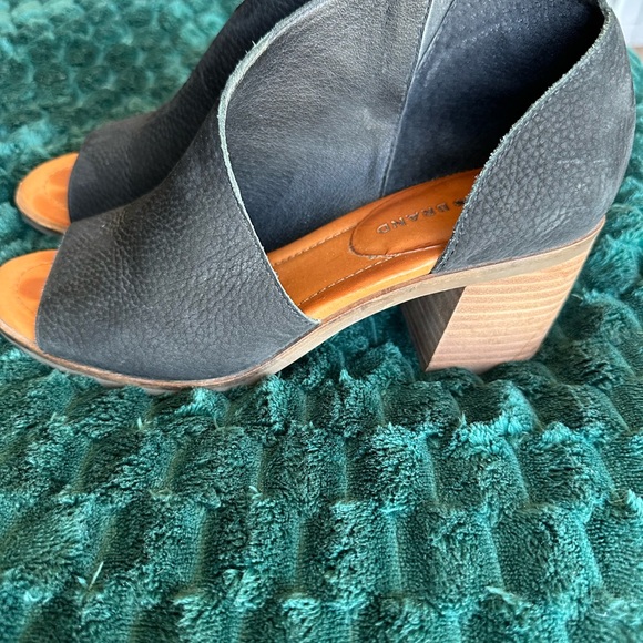 Lucky Brand Black Peep Toe Mules - Picture 2 of 7